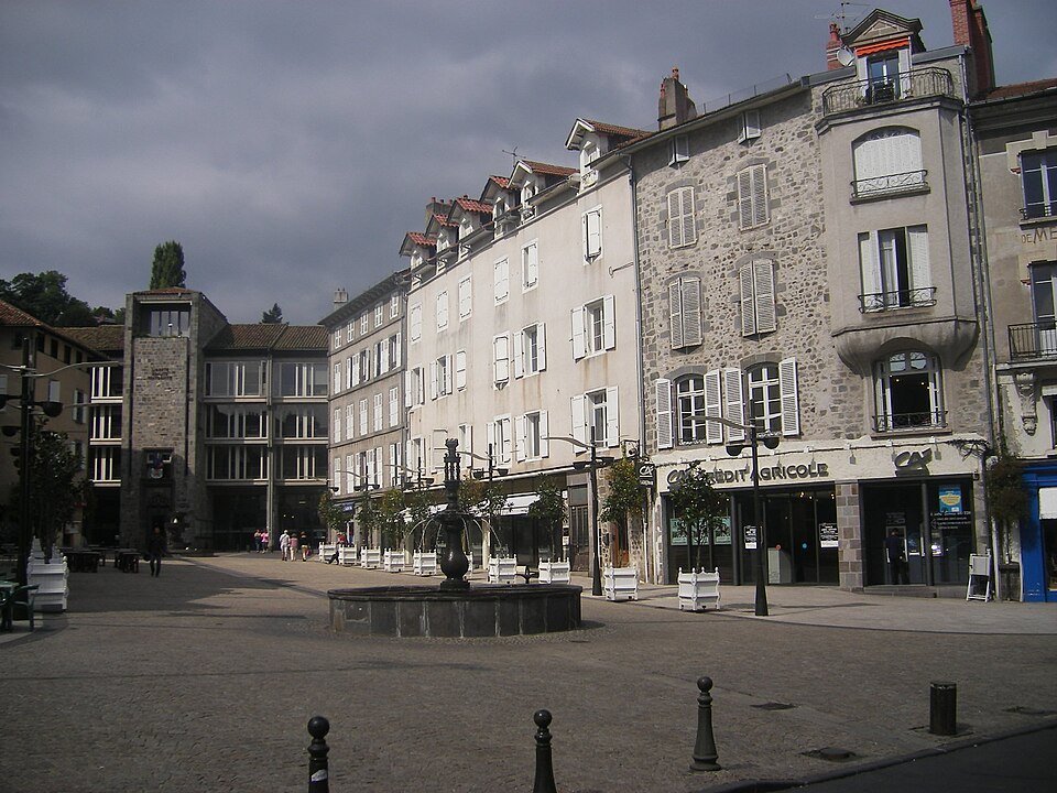 Fichier:FR-15-Aurillac11.JPG