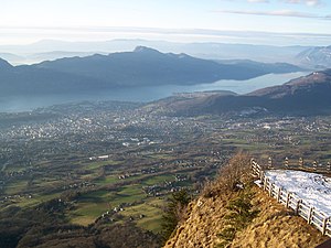 Aix-les-Bains depuis le Revard.JPG